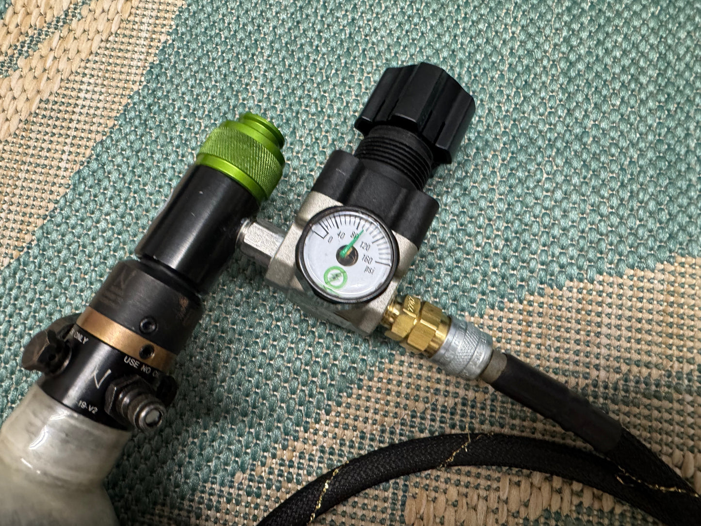 Carbon 68/4500 HPA Airtank with SLP regulator and line