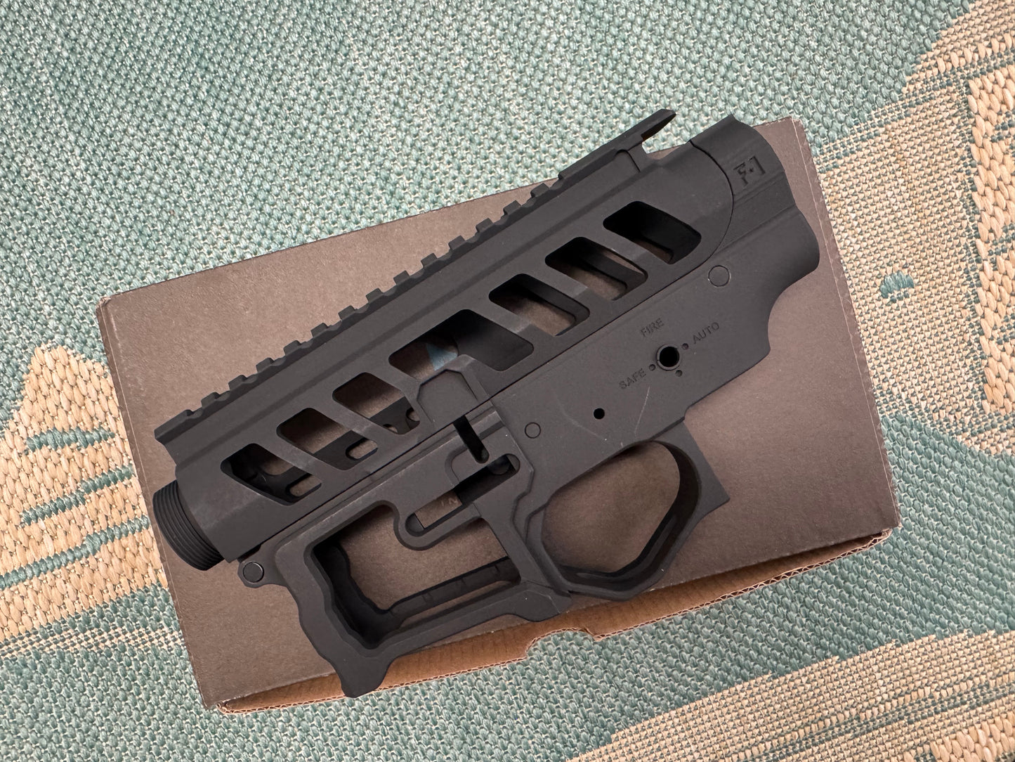 EMG F-1 Firearms Officially Licensed UDR-15-3G Full Metal M4 Receiver Set (Color: Black)